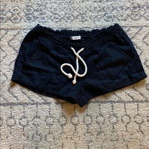 Roxy linen shorts